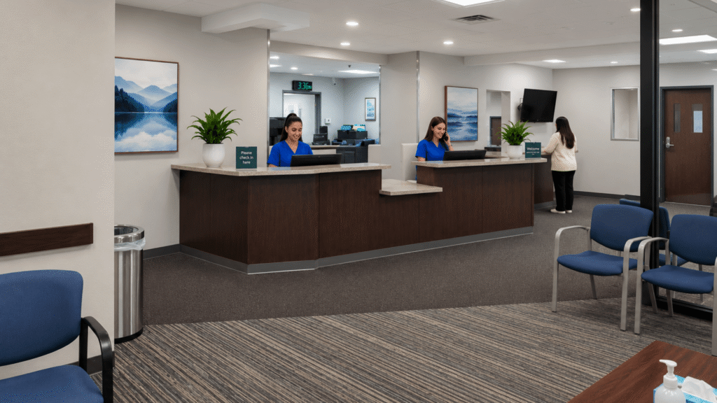 Comparing when to choose urgent care versus the emergency room for illness or injury