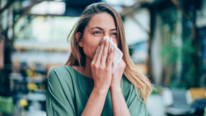 Comparing sinus infection and fall allergy symptoms